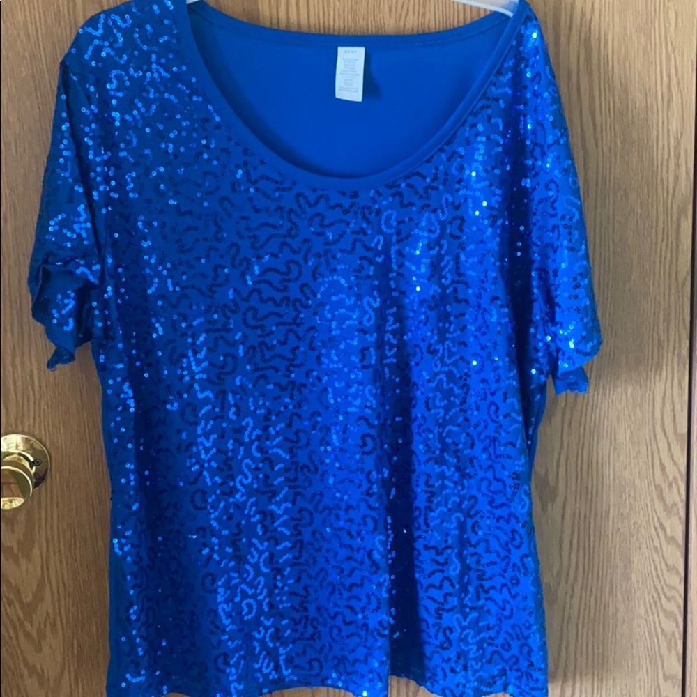 2x short sleeve sequined blue blouse